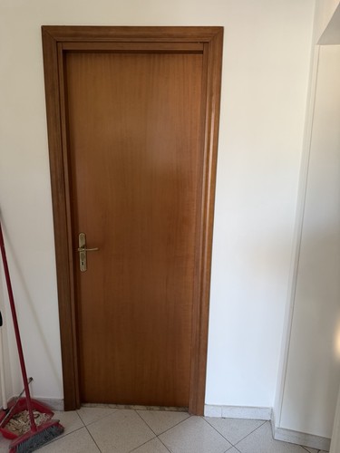 Porte legno usata in - usata,